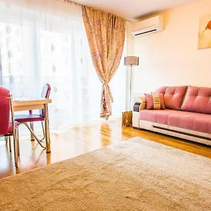 Apartment Luxury Mall Area