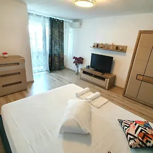 Apartament Garsoniera-studio Oxygen-40mp Nou Direct In Plaminul Verde Al Parcului National ! Parcare Privata Doar Cu Rezervare In Limita Locurilor Disponibile ! Proprietate In Regim Hoteliep - Nu Are Bucatarie !