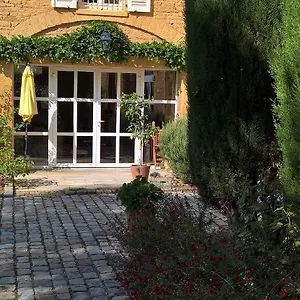 Le Clos Des Pierres Dorées Theize