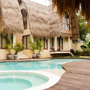 lulus-villas.ubudhotelsnow.com/