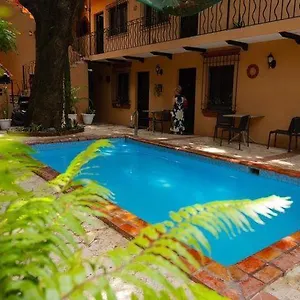 habitacin-desayuno-jacuzzi-y-piscina.comcaribbean.com/
