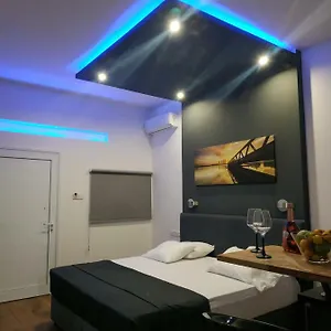 rezervați aici