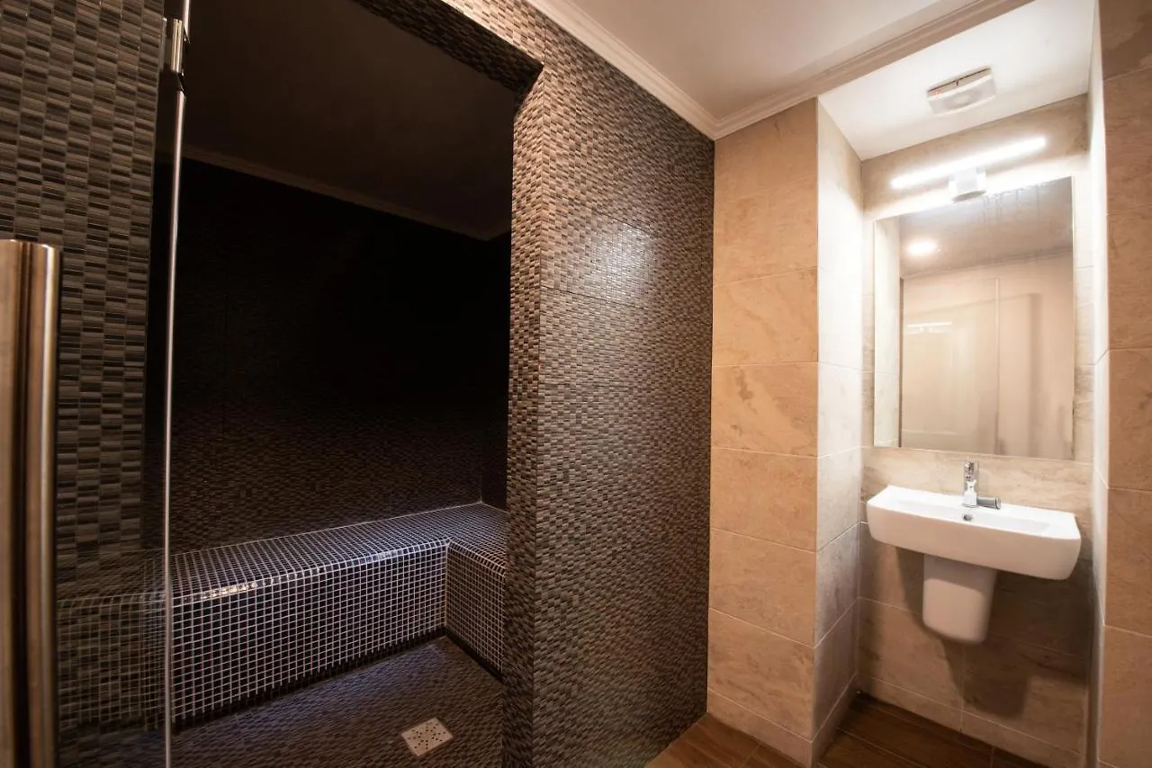 Hotel Ambasador Bucarest 4*,